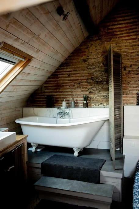 Loft Charmant Dans Le Centre Historique Nantes Esterno foto